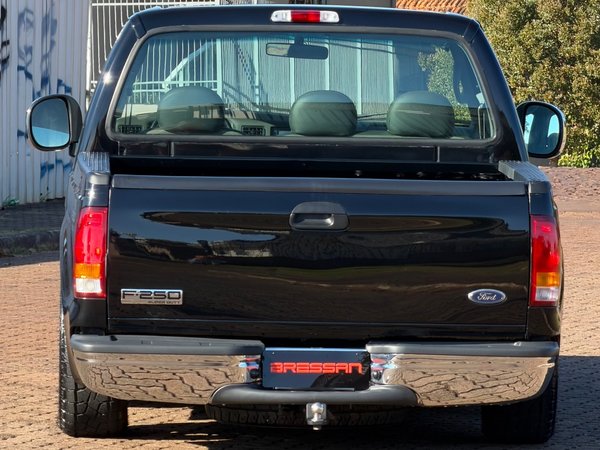 Foto 5 - Ford F250 XLT 4.2 Turbo Diesel 4x2 C.S