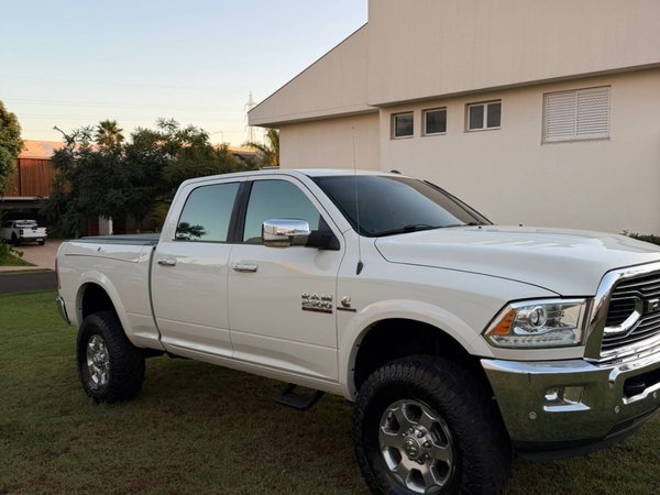 Foto 9 - RAM 2500 Laramie 6.7 Turbo Diesel 4x4