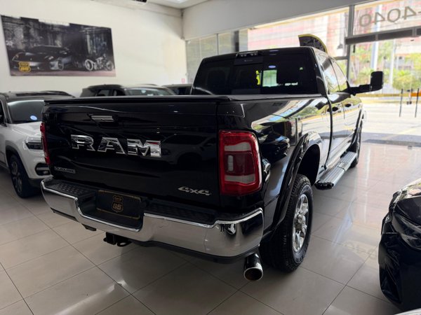 Foto 5 - RAM 2500 Laramie 6.7 Turbo Diesel 4x4