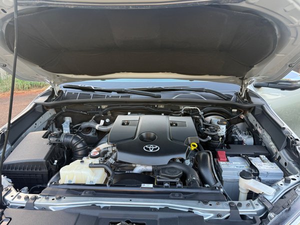 Foto 9 - Toyota Hilux SRX 2.8 Turbo Diesel 4x4