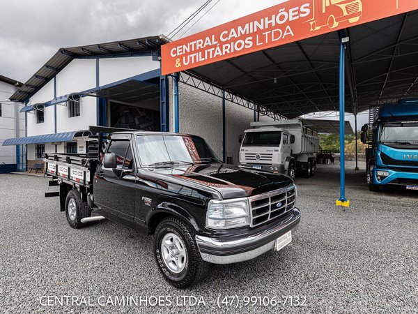 Foto 1 - Ford F1000 XLT 2.5 Turbo Diesel 4x2 C.S