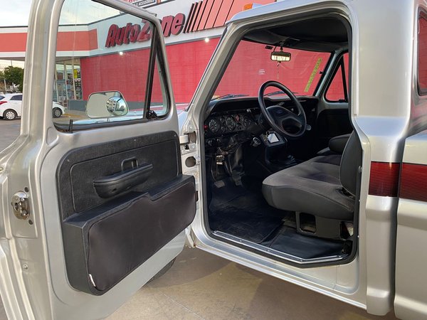 Foto 4 - Ford F1000 3.9 Diesel