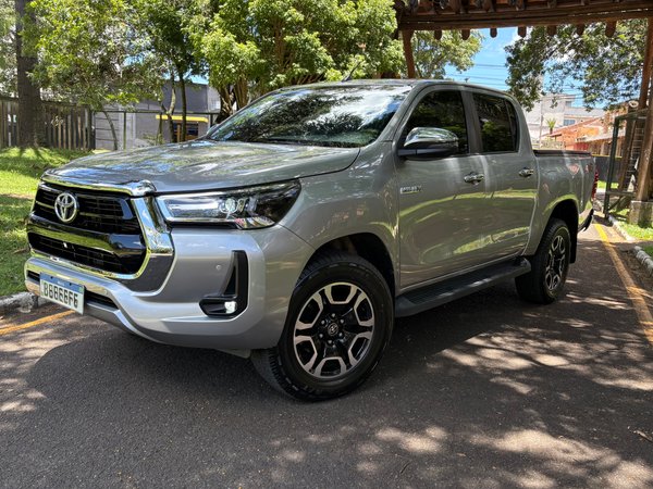 Foto 1 - Toyota Hilux STD 2.8 Turbo Diesel 4x4