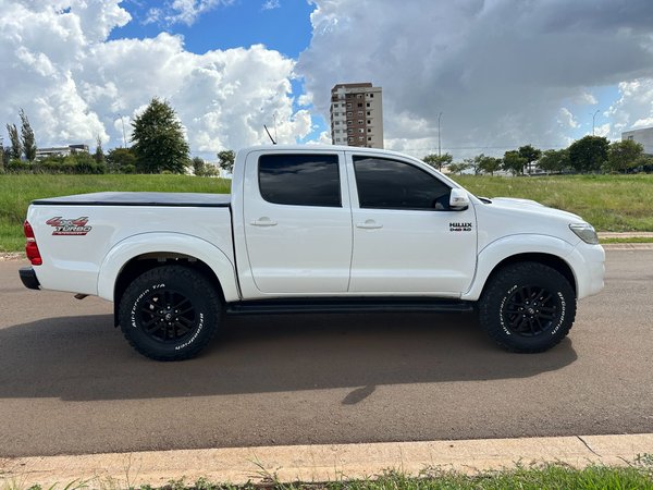 Foto 3 - Toyota Hilux SRV 3.0 Turbo Diesel 4x4