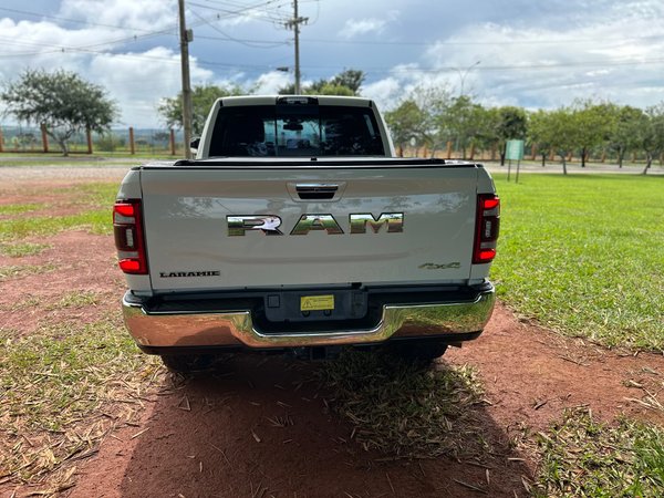 Foto 6 - RAM 2500 Laramie 6.7 Turbo Diesel 4x4