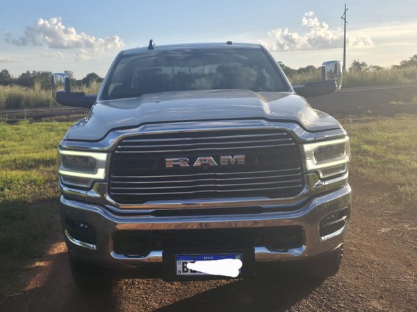 Foto 2 - RAM 2500 Laramie 6.7 Turbo Diesel 4x4
