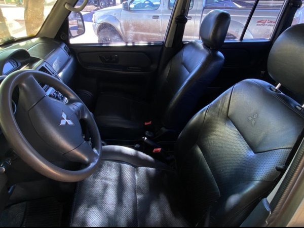 Foto 5 - Mitsubishi Pajero TR4 2.0 16v 4x4