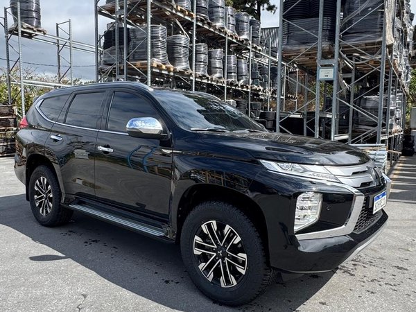 Foto 1 - Mitsubishi Pajero Sport HPE-S 2.4TDi 16v 4X4