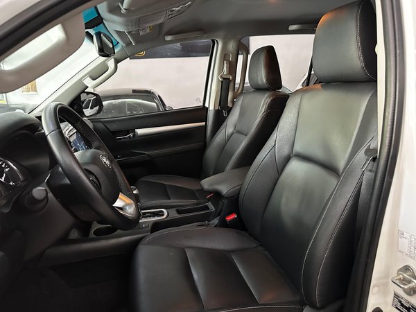 Foto 7 - Toyota Hilux SRV 2.8 Turbo Diesel 4x4