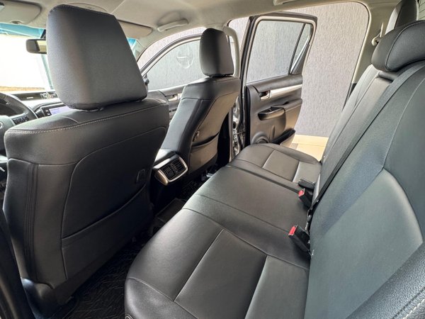 Foto 6 - Toyota Hilux SRV 2.8 Turbo Diesel 4x4