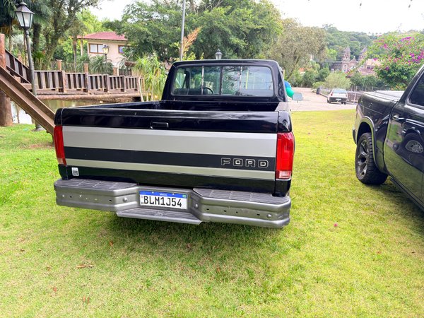 Foto 5 - Ford F1000 Super Série 3.9 Diesel C.S