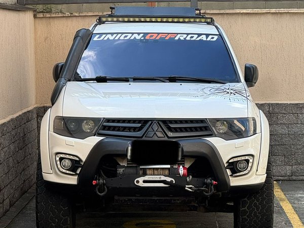 Foto 2 - Mitsubishi Pajero Dakar HPE 3.2TDi 16v 4x4