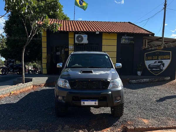 Foto 2 - Toyota Hilux SRV 3.0 Turbo Diesel 4x4