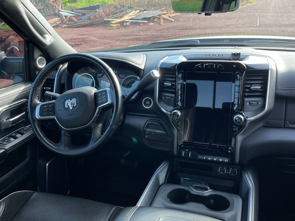 Foto 4 - RAM 3500 Laramie Night Edition 6.7 Turbo Diesel 4x4