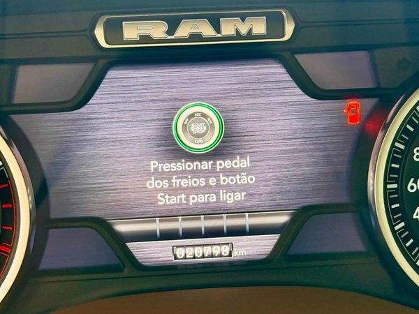 Foto 5 - RAM 3500 Laramie 6.7 Turbo Diesel 4x4