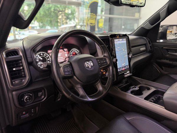 Foto 8 - RAM 1500 Rebel 5.7 V8 Gasolina 4x4