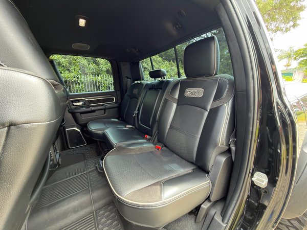 Foto 8 - RAM 2500 Laramie Night Edition 6.7 Turbo Diesel 4x4