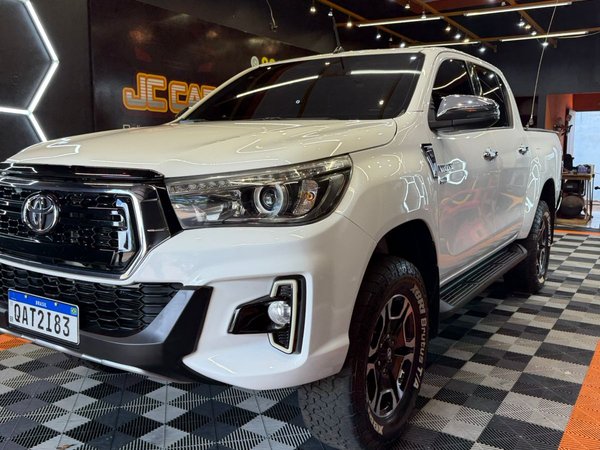 Foto 1 - Toyota Hilux SRV 2.7 Flex 4x2