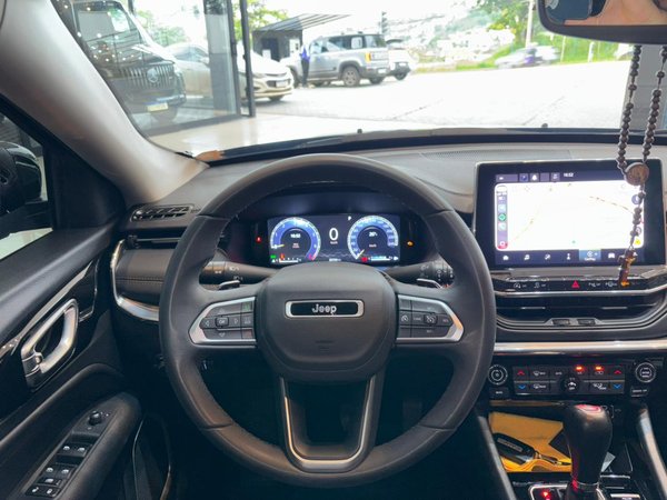 Foto 7 - Jeep Compass Limited Turbo Flex 270 1.3