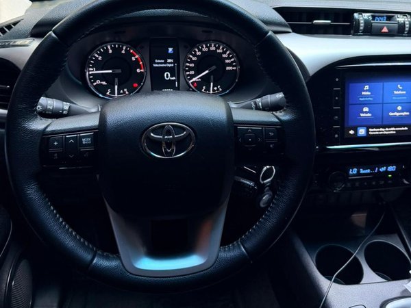 Foto 7 - Toyota Hilux SR 2.8 Turbo Diesel 4x4