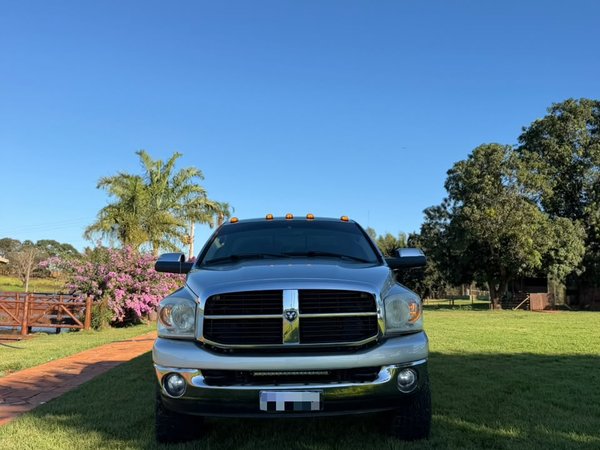 Foto 2 - RAM 2500 SLT 5.9 Turbo Diesel 4x4 C.S
