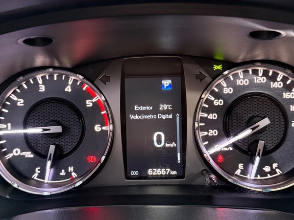 Foto 8 - Toyota Hilux SRV 2.8 Turbo Diesel 4x4