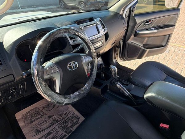 Foto 6 - Toyota Hilux SRV 3.0 Turbo Diesel 4x4