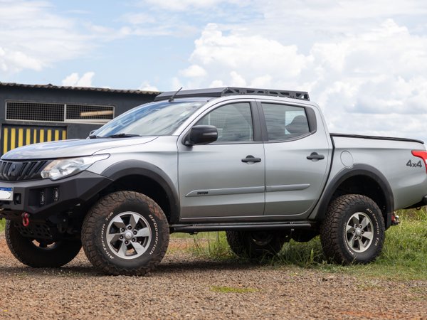 Foto 2 - Mitsubishi L200 Triton Sport HPE 2.4 Turbo Diesel 4x4