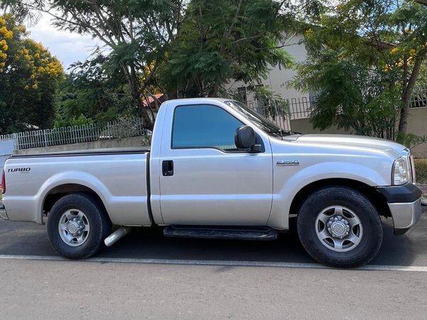 Foto 3 - Ford F250 XLT 4.2 Turbo Diesel 4x2