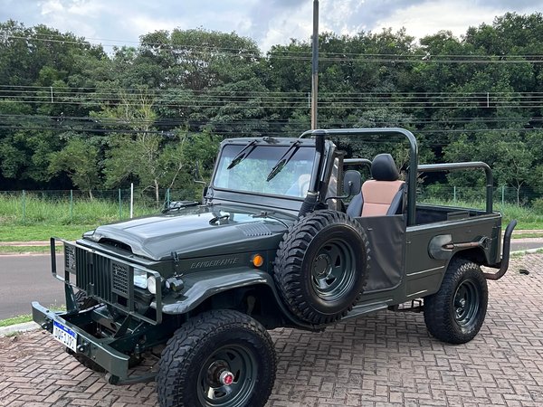 Foto 9 - Toyota Bandeirantes Jipe