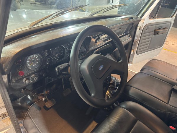 Foto 6 - Ford F1000 3.9 Diesel