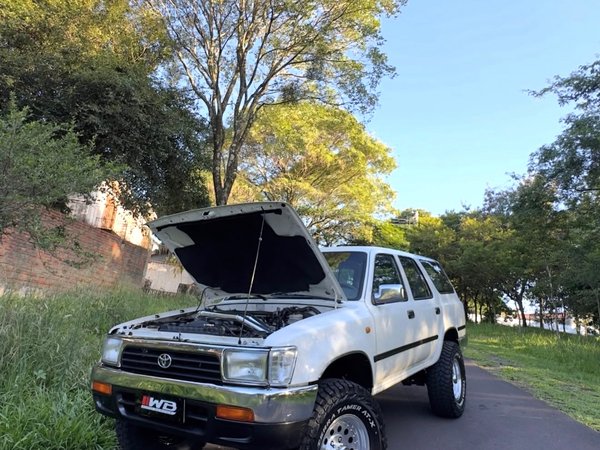 Foto 4 - Toyota Hilux SW4 2.8 Diesel 4x4