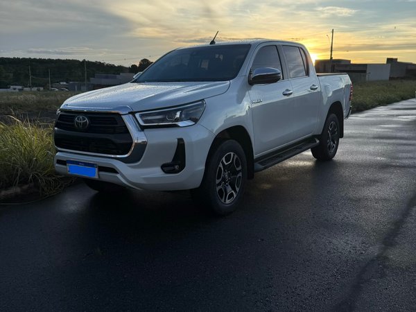 Foto 1 - Toyota Hilux SRX 2.8 Turbo Diesel 4x4
