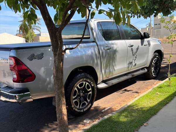 Foto 4 - Toyota Hilux SRV 2.8 Turbo Diesel 4x4