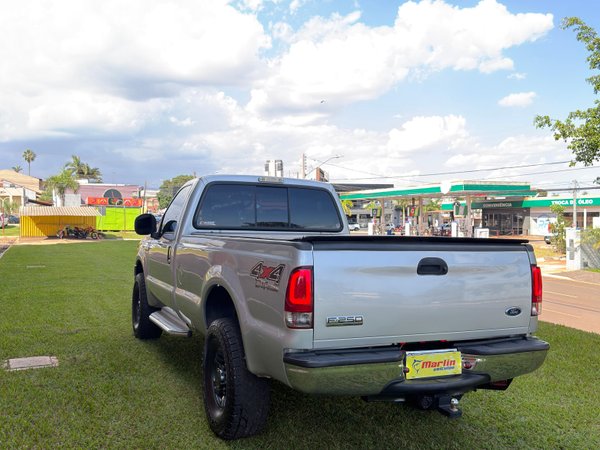 Foto 3 - Ford F250 XLT 3.9 Turbo Diesel 4x4 C.S