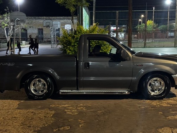 Foto 10 - Ford F250 XLT 4.2 Turbo Diesel 4x2 C.S