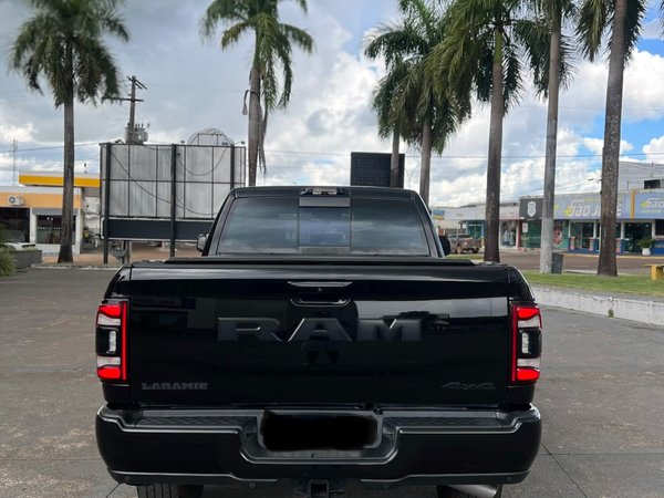 Foto 7 - RAM 2500 Laramie Night Edition 6.7 Turbo Diesel 4x4