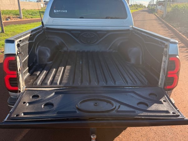 Foto 9 - Toyota Hilux SRV Top 3.0 Turbo Diesel 4x4