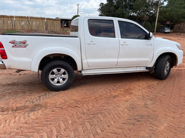 Foto 5 - Toyota Hilux SRV Top 3.0 Turbo Diesel 4x4