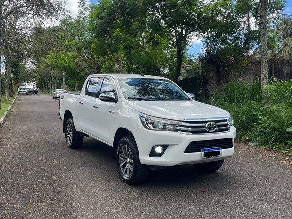 Foto 1 - Toyota Hilux SRX 2.8 Turbo Diesel 4x4