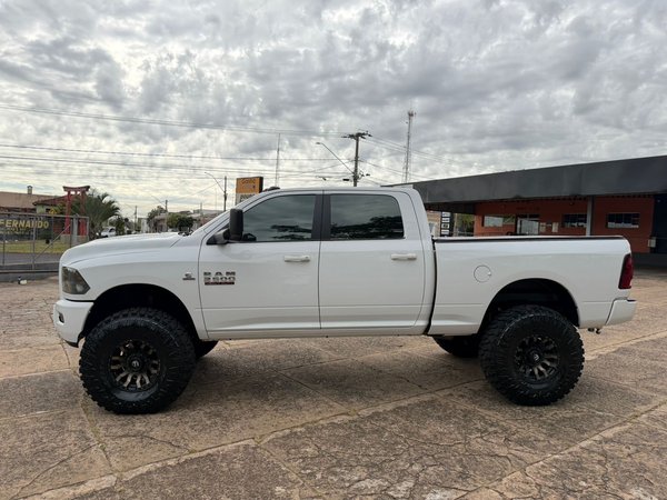 Foto 5 - RAM 2500 Laramie 6.7 Turbo Diesel 4x4
