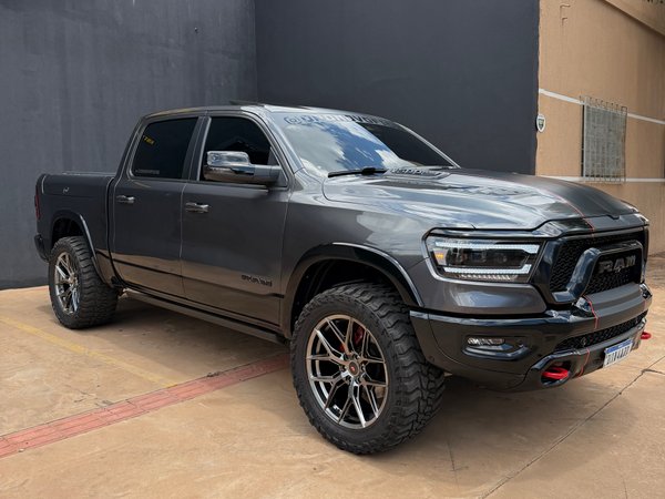 Foto 1 - RAM 1500 Rebel 5.7 V8 Gasolina 4x4