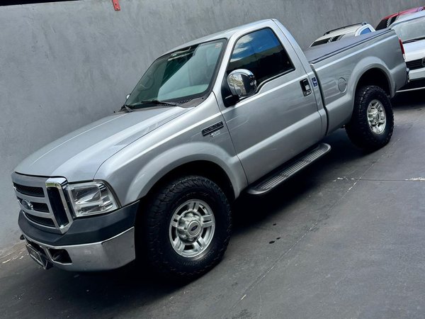 Foto 1 - Ford F250 XLT 3.9 Turbo Diesel