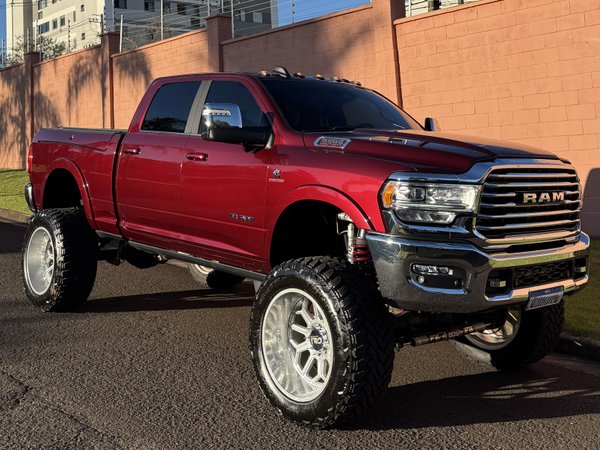 Foto 1 - RAM 3500 Longhorn Limited 6.7 Turbo Diesel 4x4
