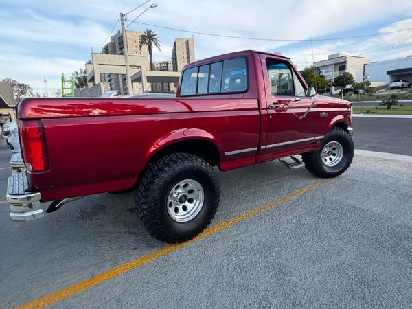 Foto 3 - Ford F1000 XL 2.5 Turbo Diesel 4x2 C.S