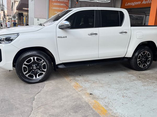 Foto 2 - Toyota Hilux SRV Limited 3.0 Turbo Diesel 4x4
