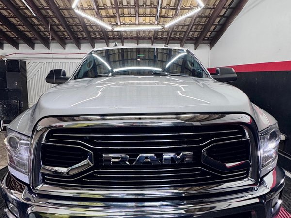 Foto 2 - RAM 2500 Laramie 6.7 Turbo Diesel 4x4