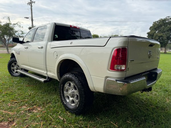 Foto 4 - RAM 2500 Laramie 6.7 Turbo Diesel 4x4