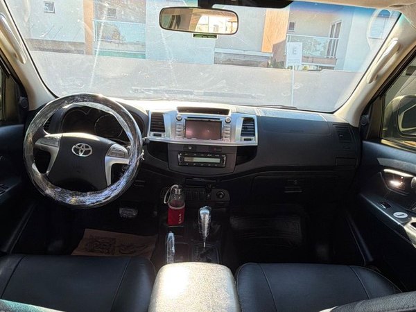 Foto 7 - Toyota Hilux SRV 3.0 Turbo Diesel 4x4