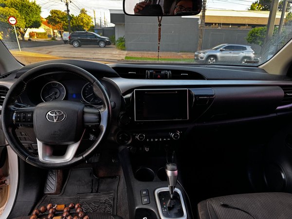 Foto 5 - Toyota Hilux SR 2.8 Turbo Diesel 4x4